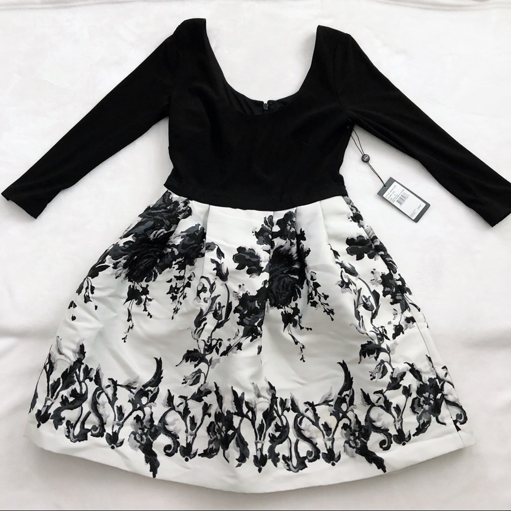 Adrianna Papell Fit & Flare Dress